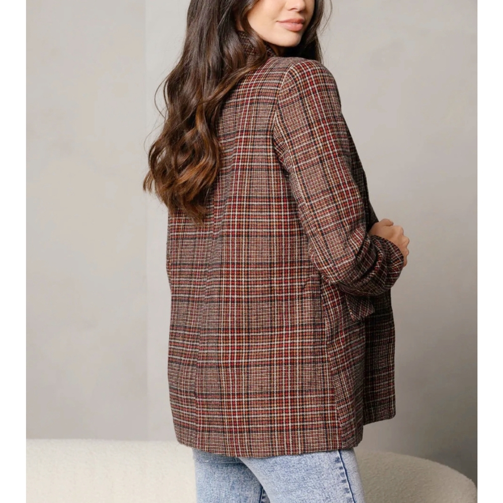 PEACH LOVE CALIFORNIA Vintage Chic Plaid Oversized Blazer - Picture 3 of 12